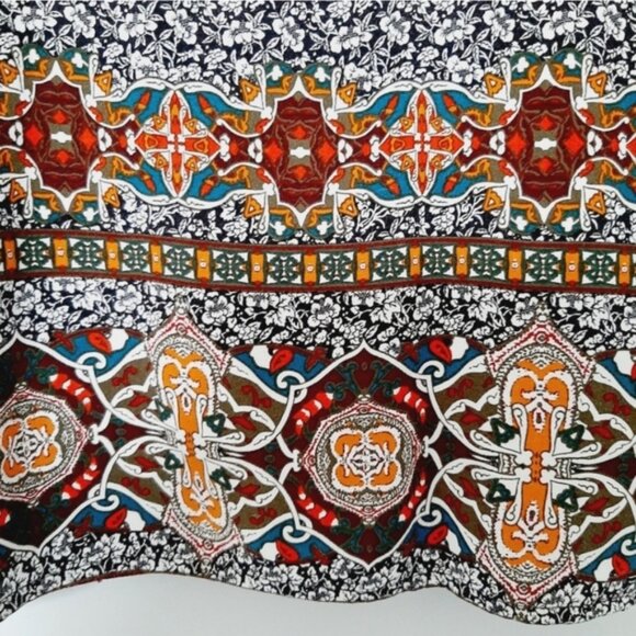 RIPE Boho Light Tunic Blouse B&W Floral Pattern Multicolor Hem Sz M - Picture 10 of 13